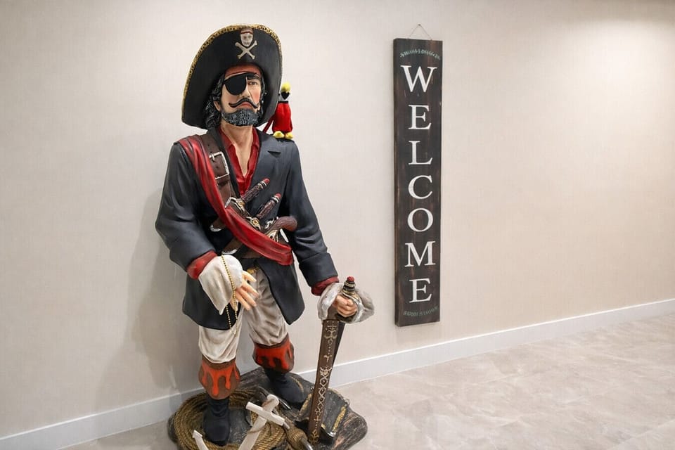 Blue Island Pirate
