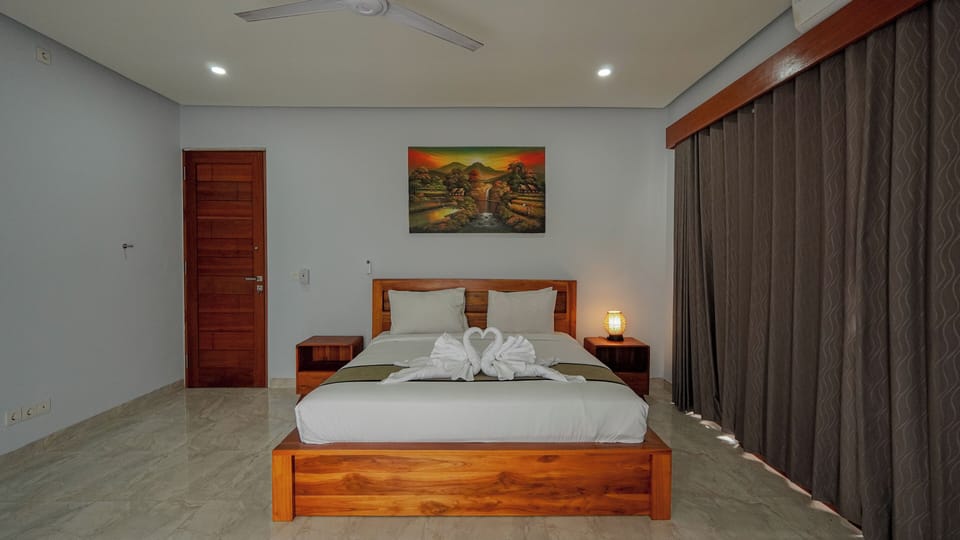 Deluxe Double Room, Garden View | In-room safe, desk, blackout drapes, soundproofing