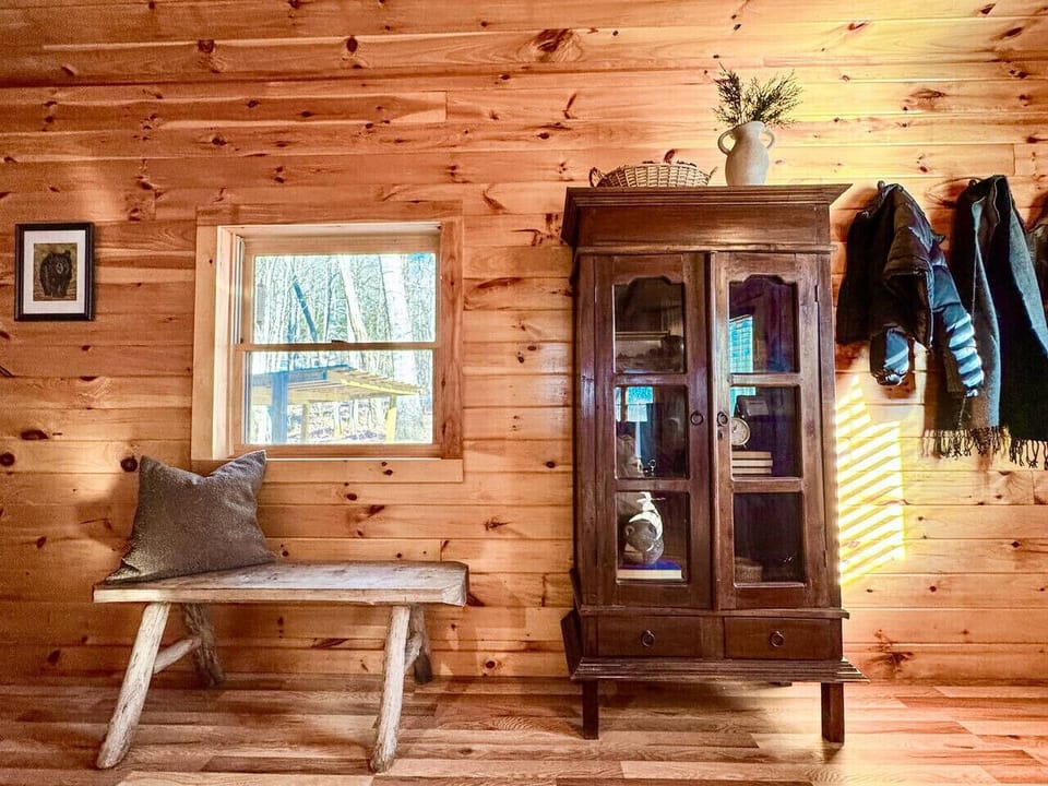 The Treehouse cabin rental Morganton GA