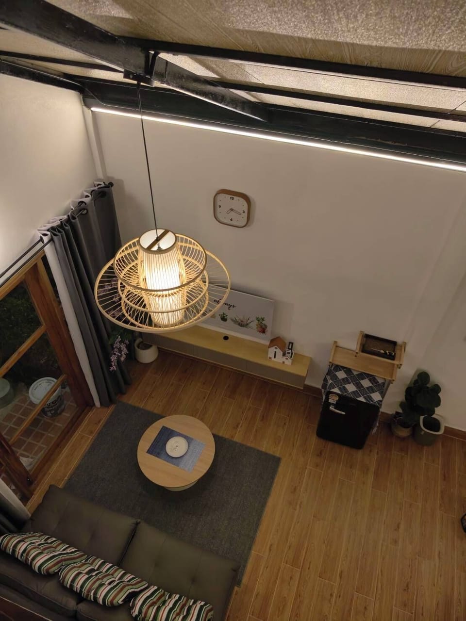 Premium House | Desk, free WiFi