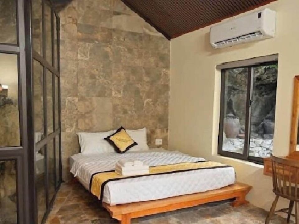 Comfort Double Room, 1 King Bed, Air conditioning, Garden View | Blackout drapes, soundproofing, iron/ironing board, free WiFi