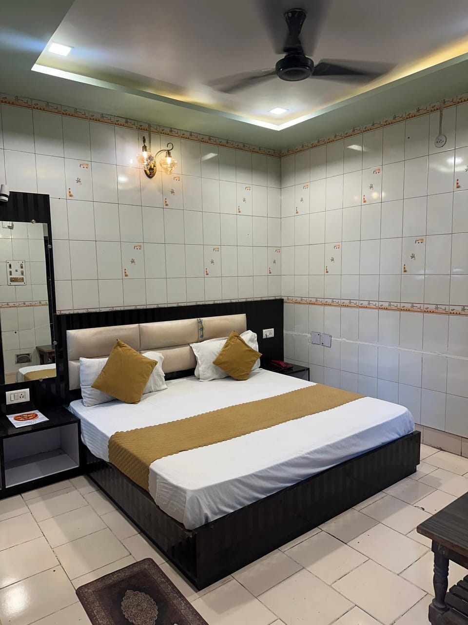 Classic Room | Free WiFi