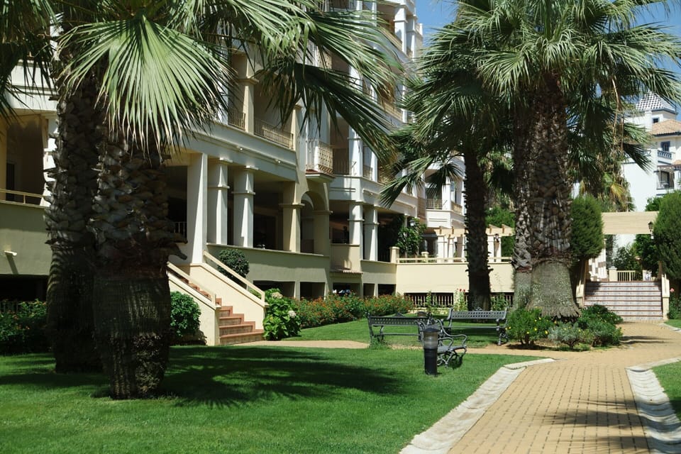 Apartment | Garden