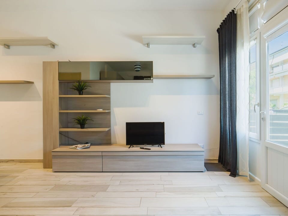 Furniture, Interior Design, Wood, Flooring, Room, Floor, Couch, Ceiling, Living Room, Home