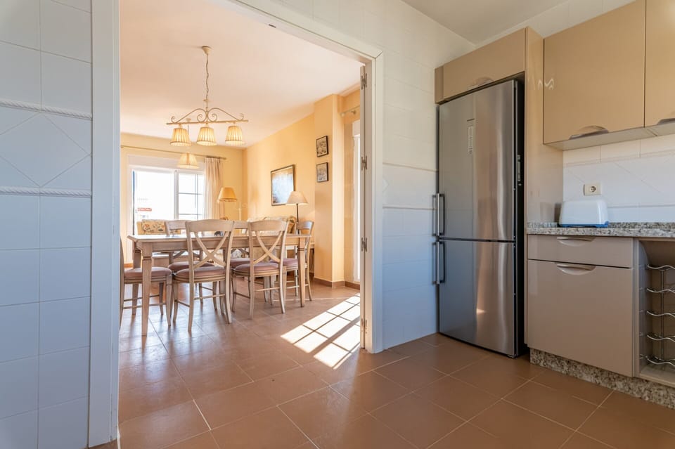Apartment | Private kitchen | Coffee/tea maker, fridge, microwave, oven