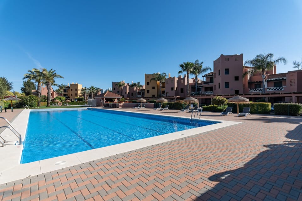 Apartment | Pool | Outdoor pool