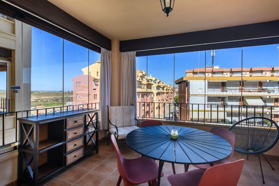 Apartment | Dining