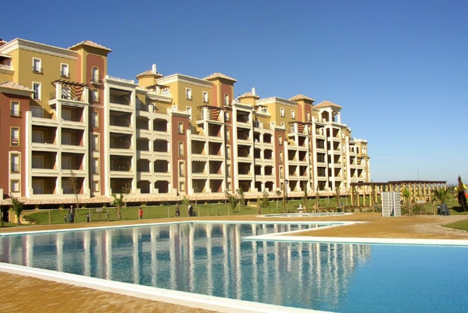 Apartment | Pool | Outdoor pool