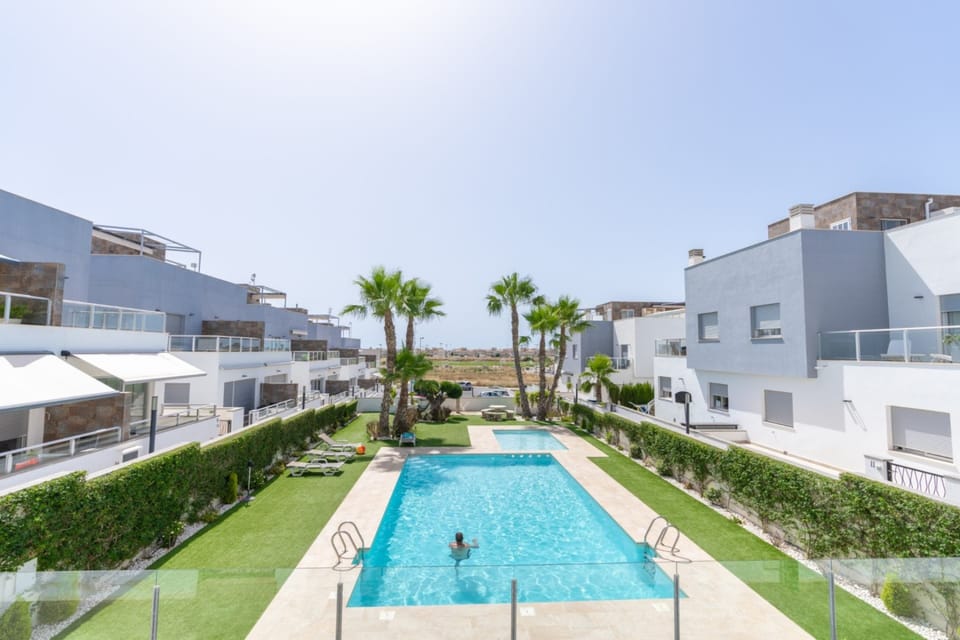 Apartment | Pool | Outdoor pool