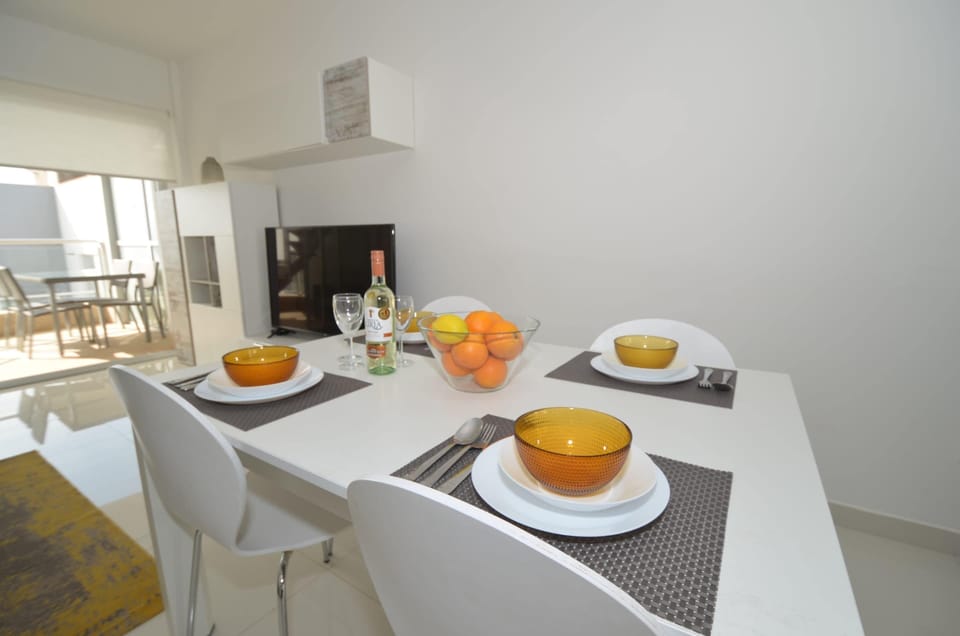 Apartment | Dining