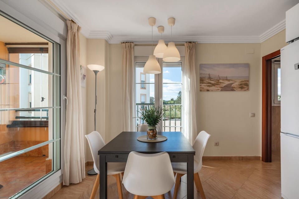 Apartment | Dining