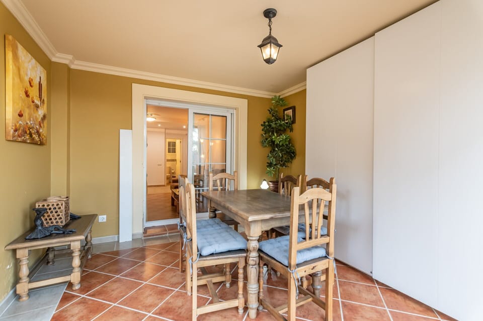 Apartment | Dining