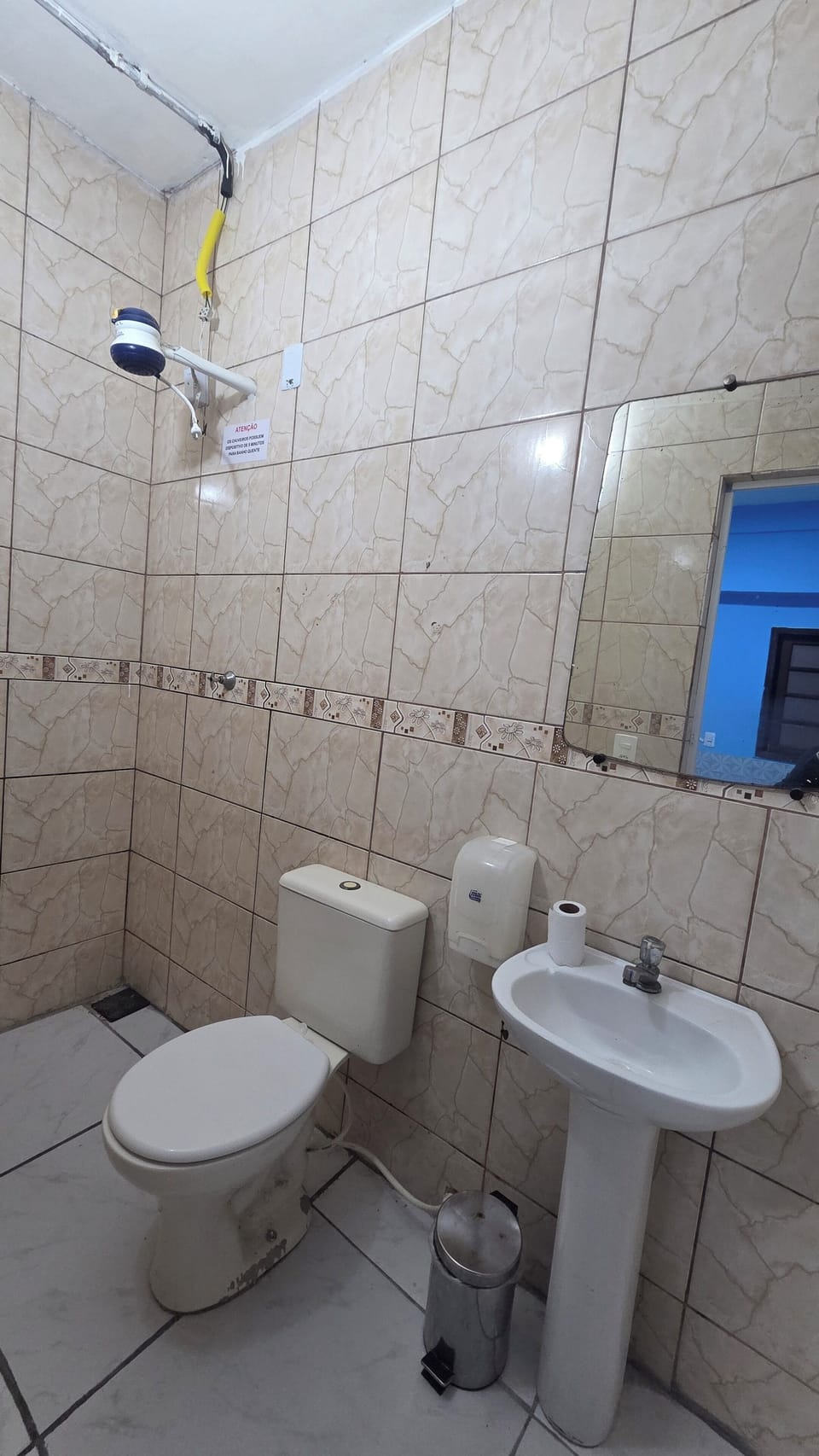 Classic Quadruple Room, Mixed Dorm | Bathroom | Shower, towels, soap, toilet paper