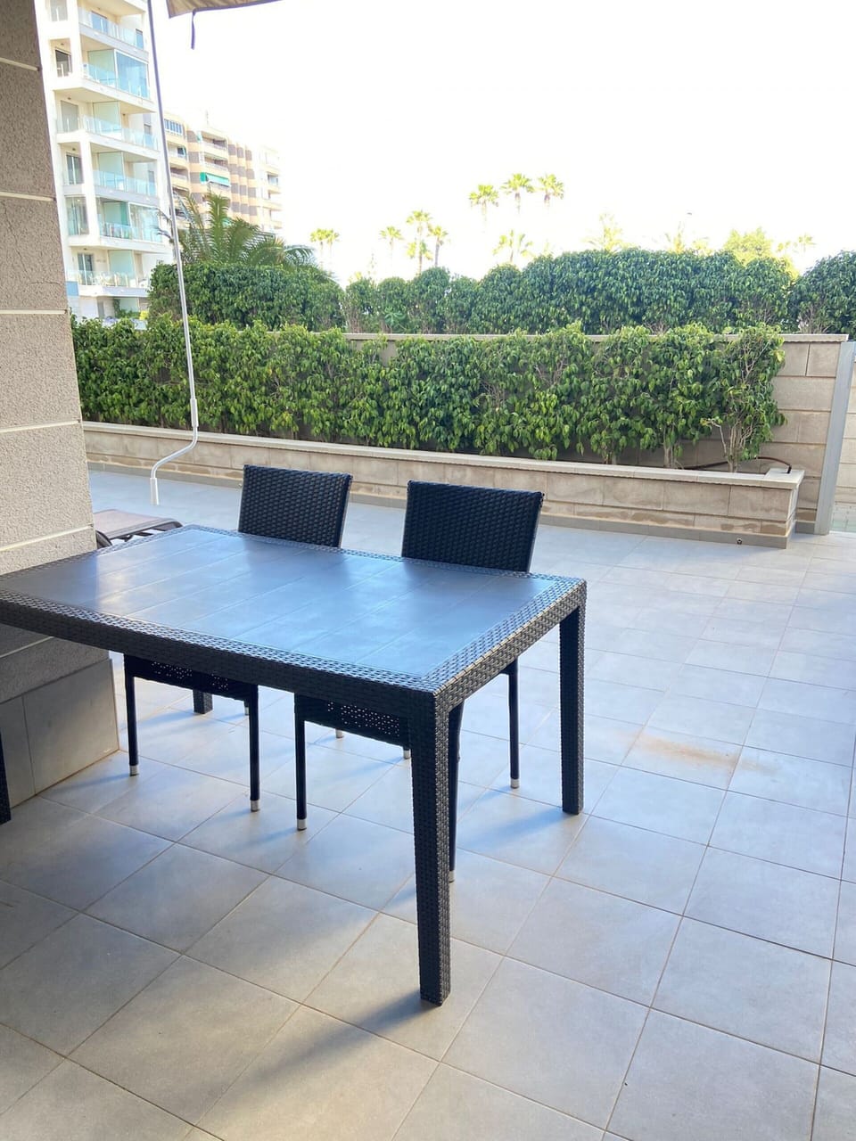 Apartment | Outdoor dining