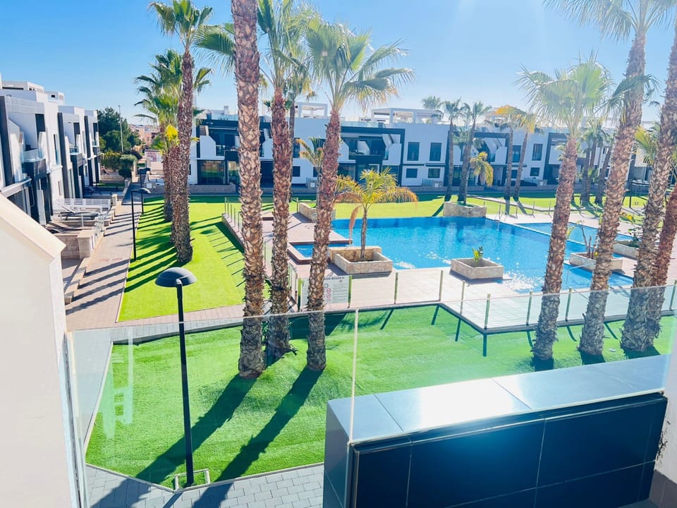 Apartment | Pool | Outdoor pool