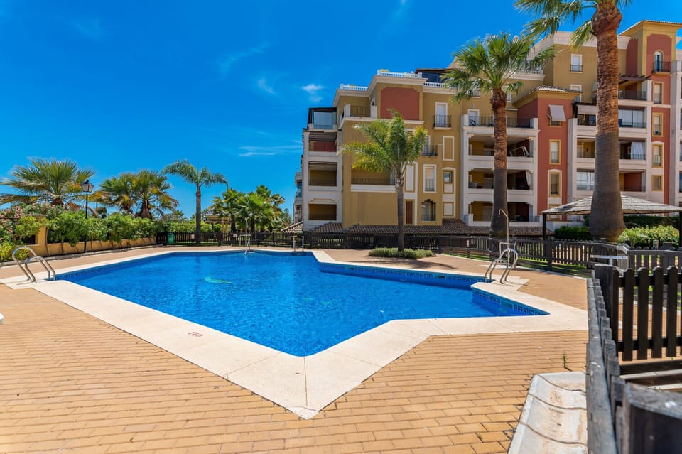 Apartment | Pool | Outdoor pool