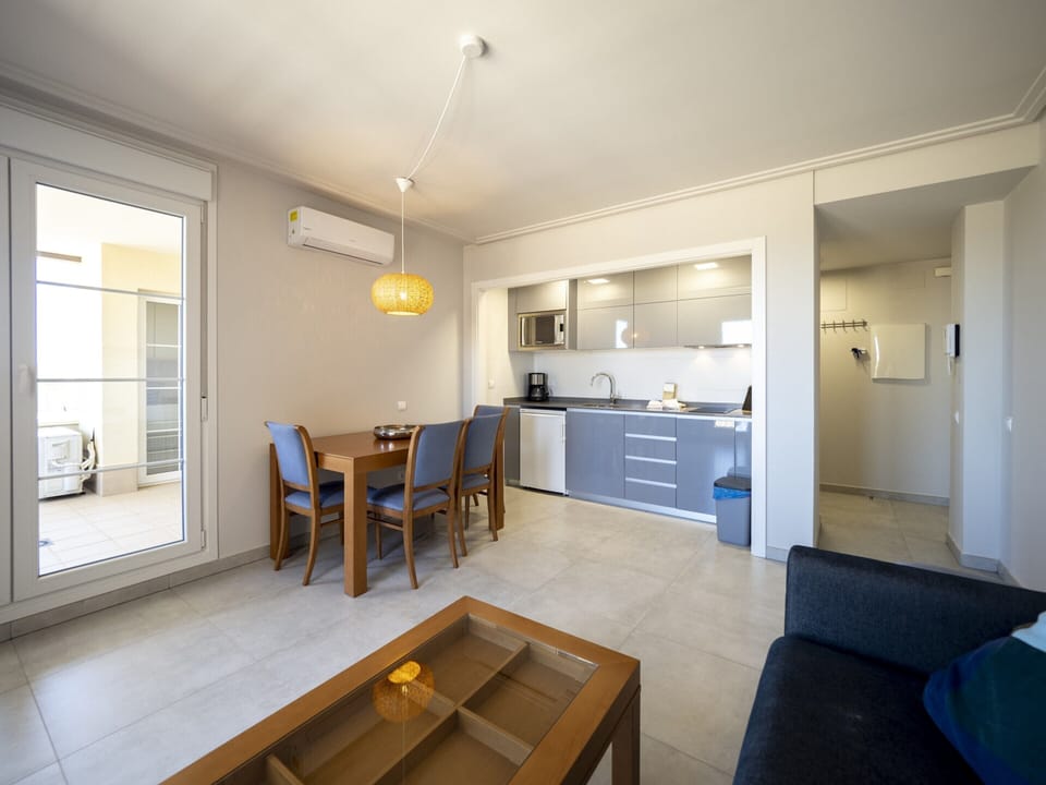 Apartment | Dining