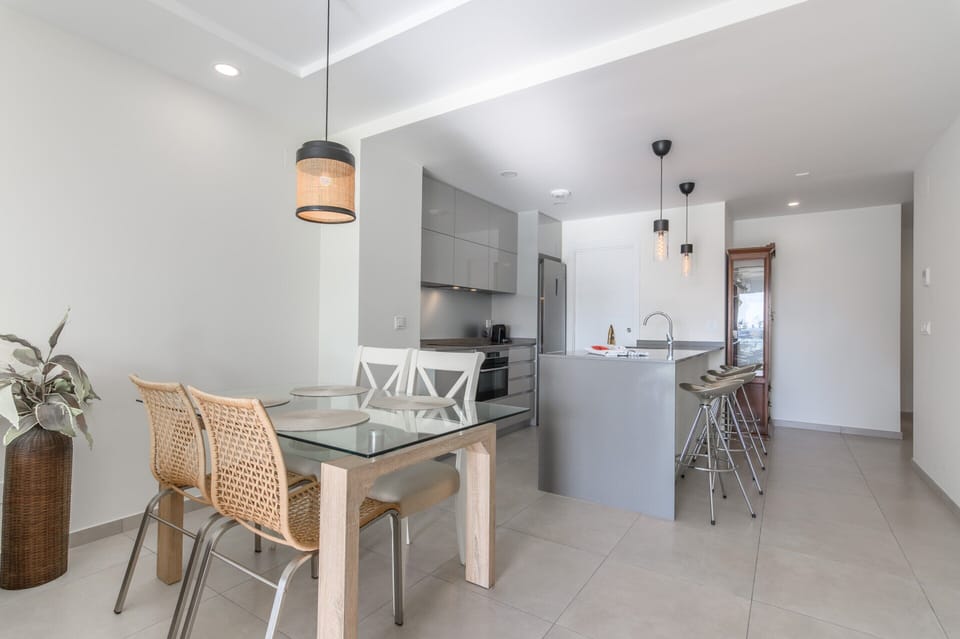 Apartment | Dining