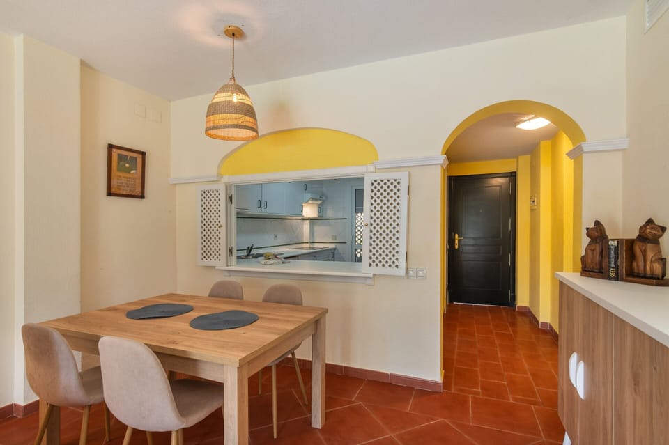 Apartment | Dining