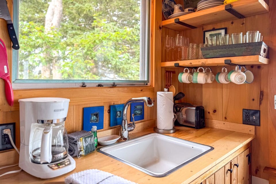 Kitchen sink