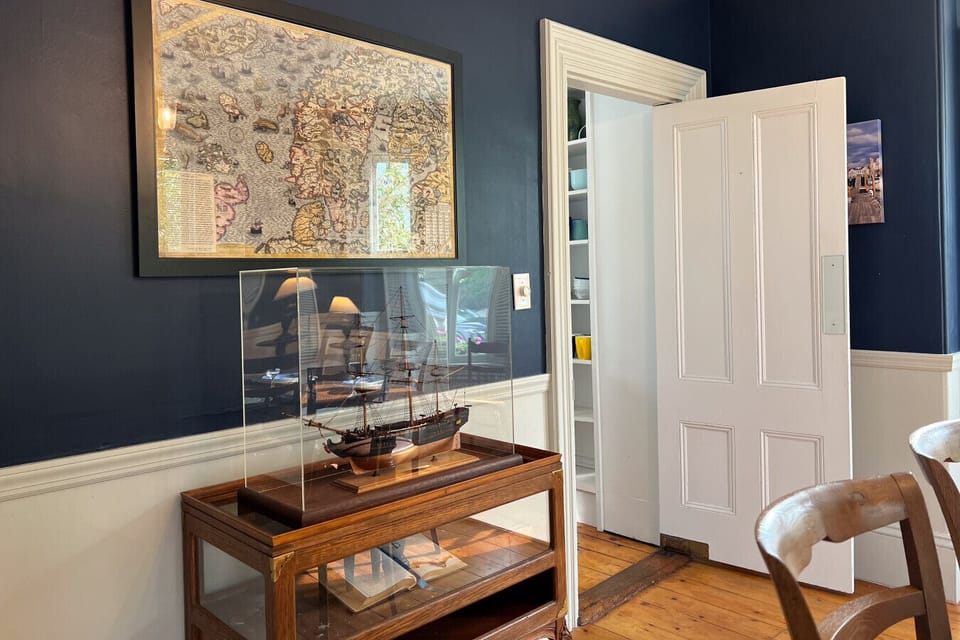 Dining room decor