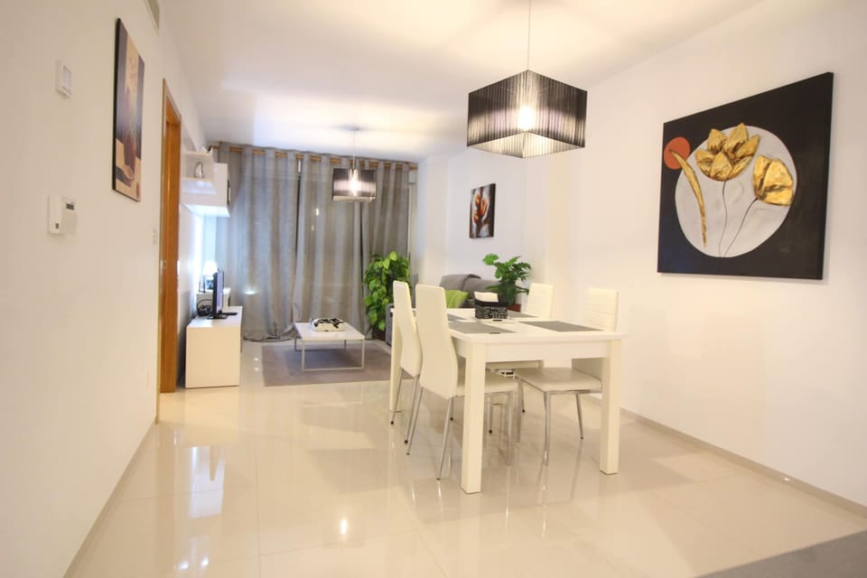 Apartment | Dining