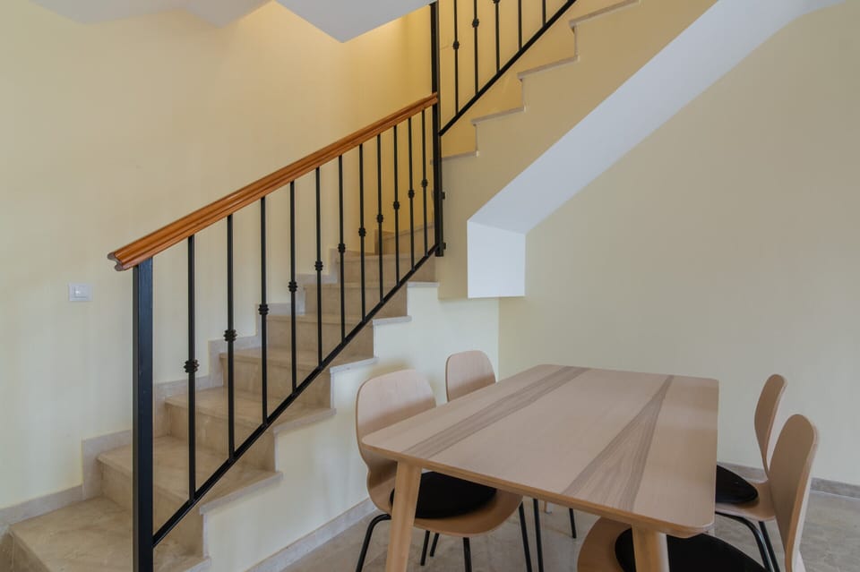 House | Dining