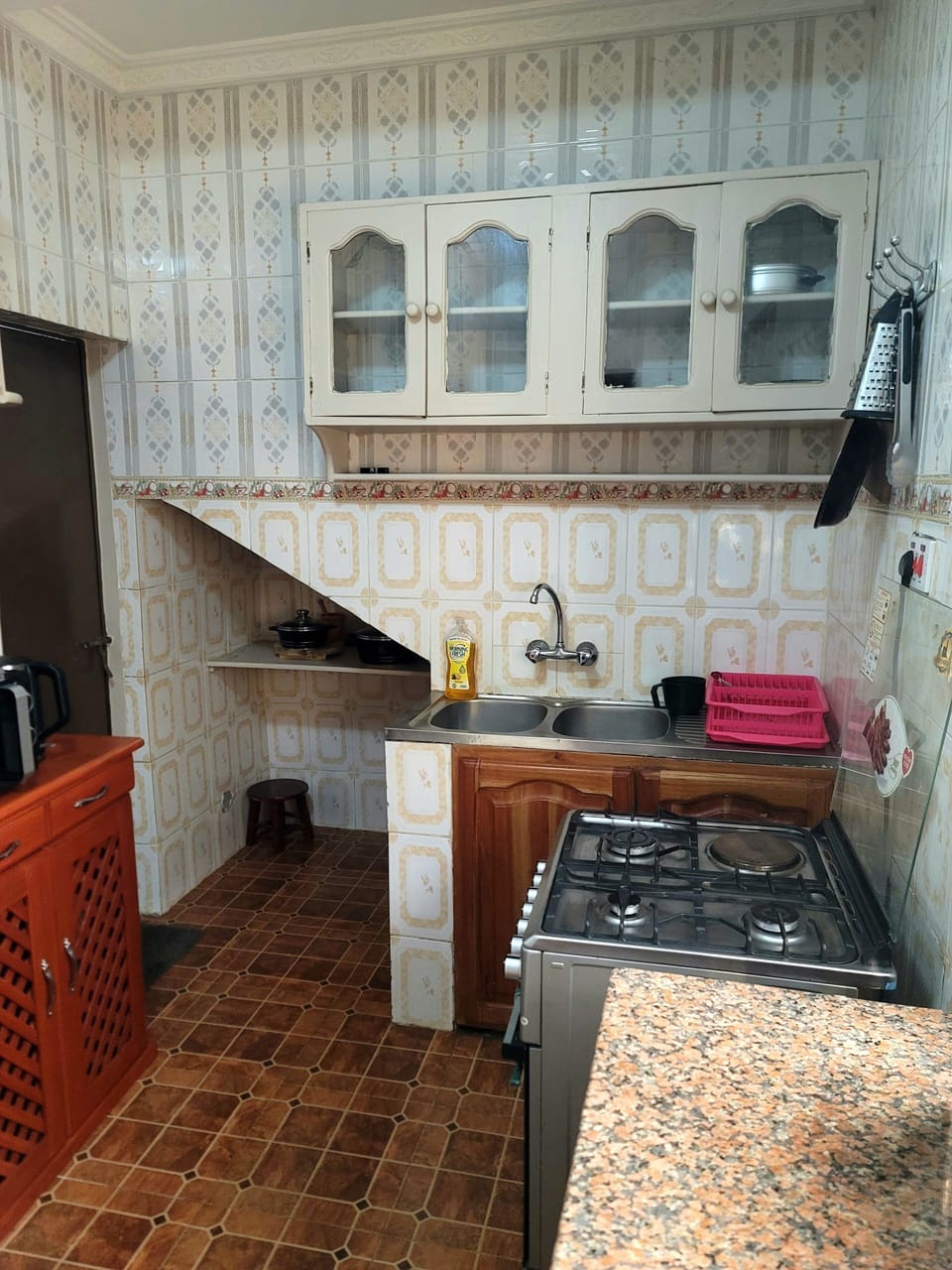 Deluxe Apartment | Private kitchen | Electric kettle
