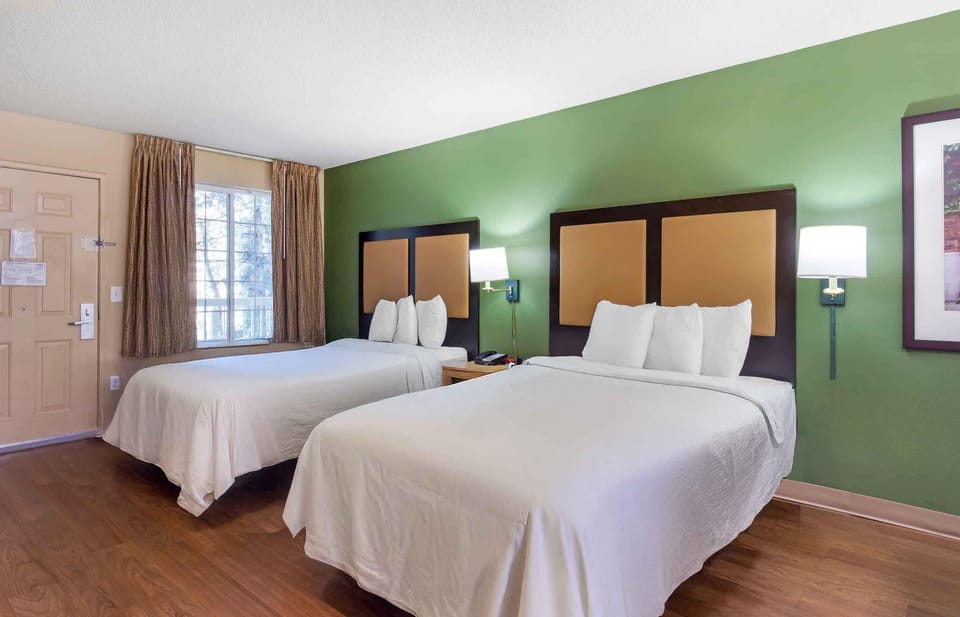 Desk, blackout drapes, iron/ironing board, free WiFi