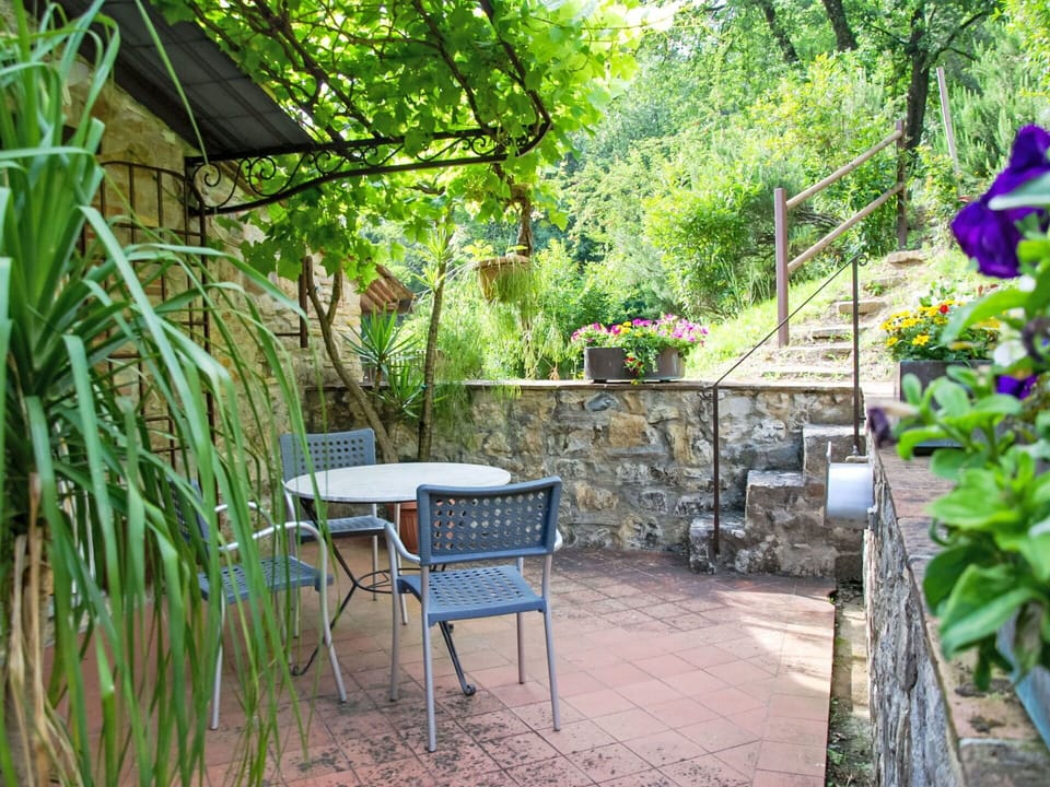 Furniture, Outdoor Furniture, Outdoor Table, Garden, Flowerpot, Chair, Backyard, Shade, Houseplant, Yard