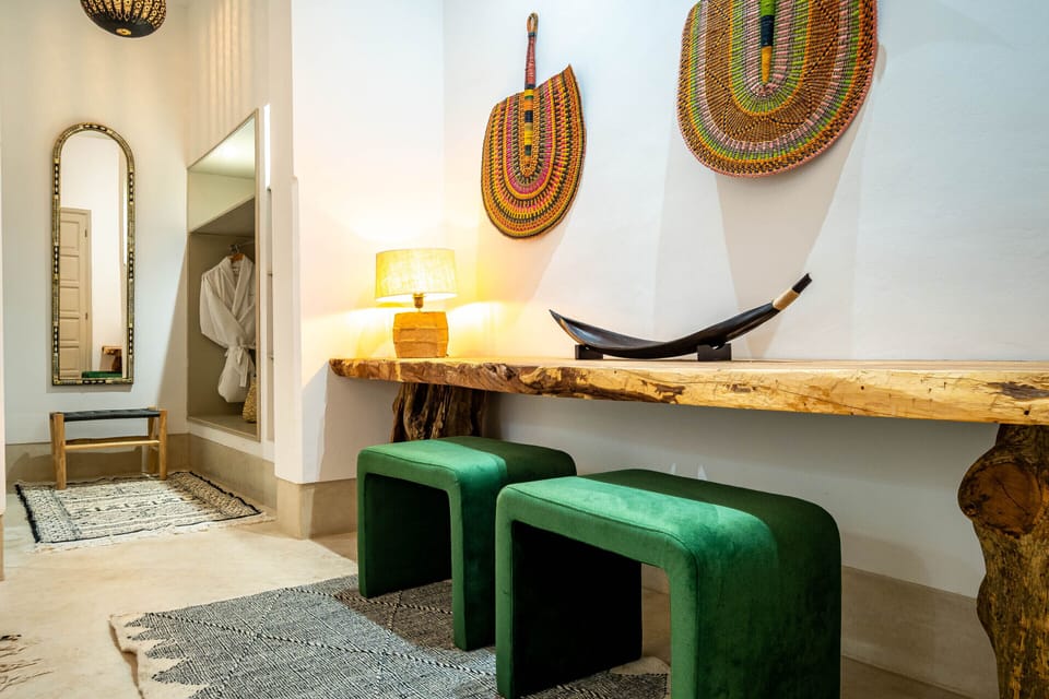 Deluxe Triple Room, Ensuite | In-room safe, individually decorated, individually furnished