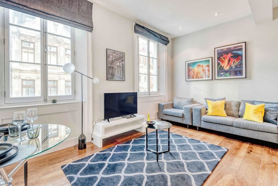 The total size of the apartment is 40sqm.