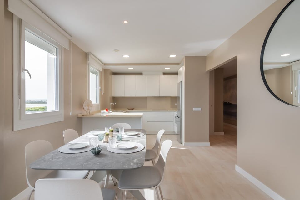 Apartment | Dining