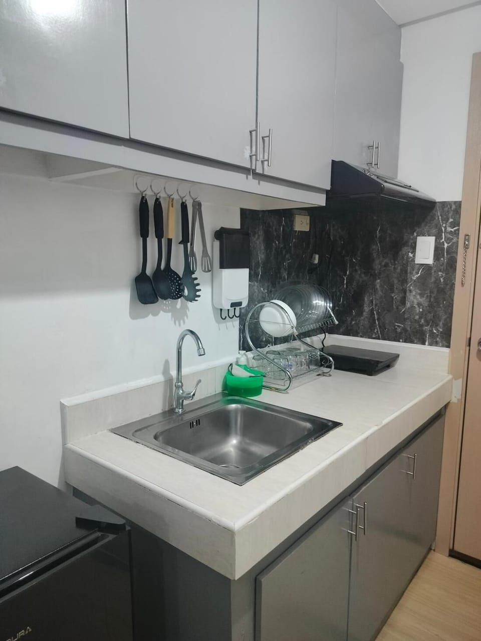 Condo, 1 Bedroom, Private Pool, City View | Private kitchen