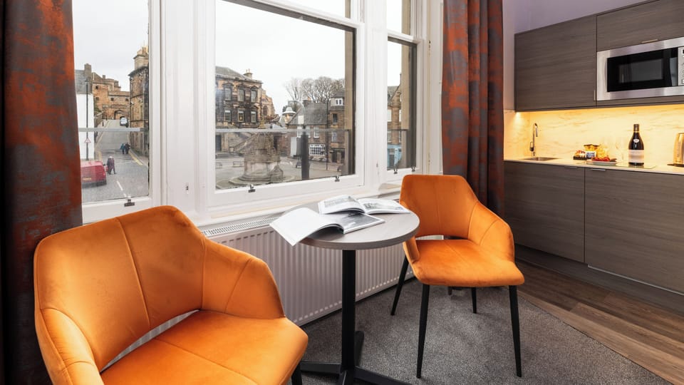 Studio, 1 Bedroom (Junior Suite) | Premium bedding, soundproofing, iron/ironing board, bed sheets