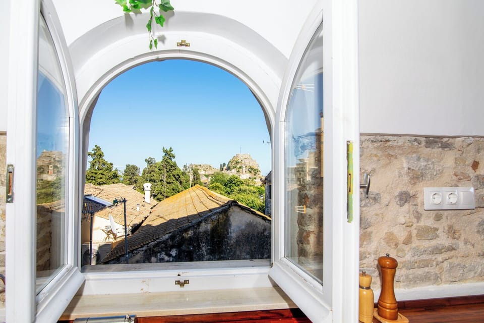 Apartment, City View | Private kitchen