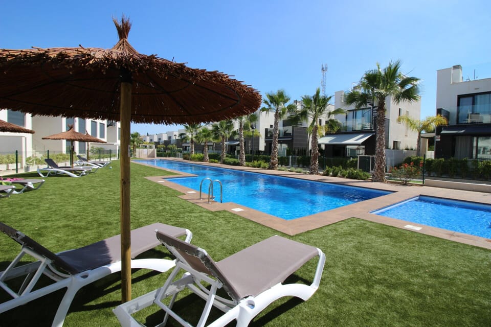 Apartment | Pool | Outdoor pool