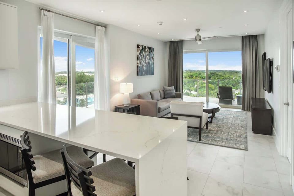 Open-Concept Living Room with Modern Kitchen