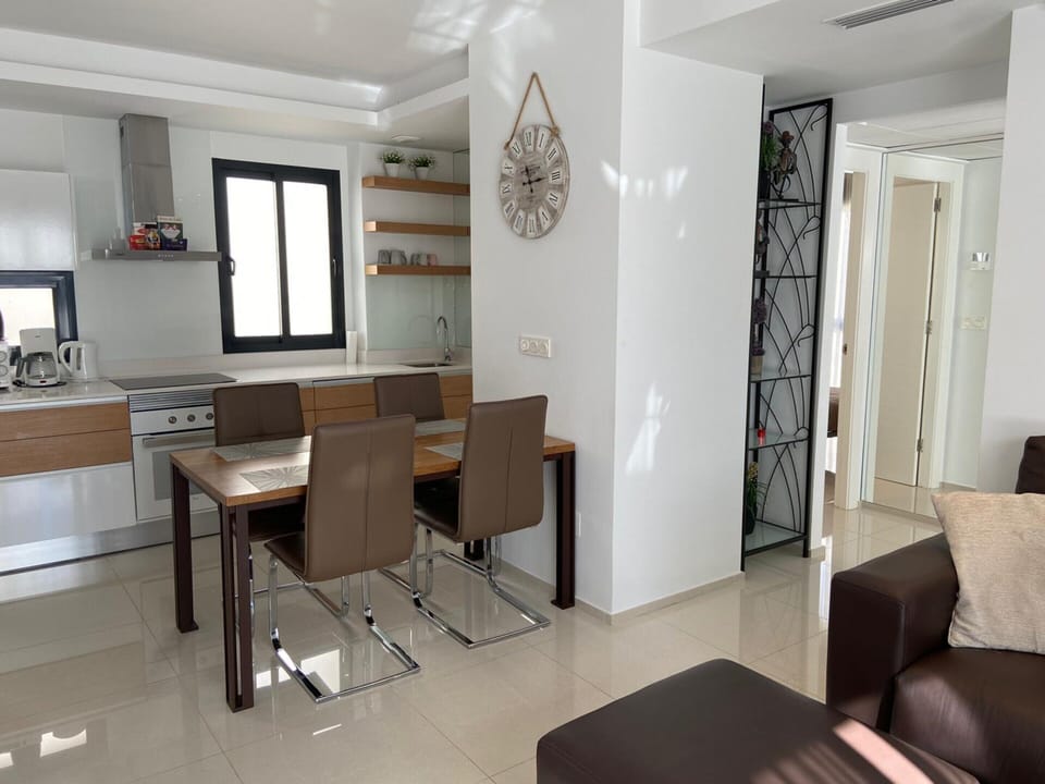 Apartment | Dining