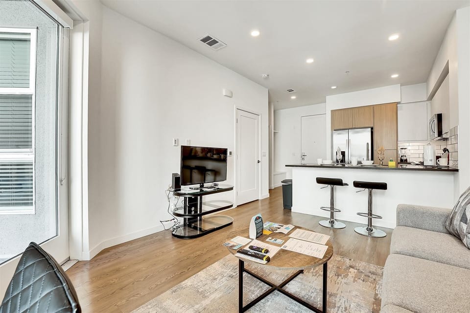 Mission Valley San Diego San Diego 1 Bedroom Living Room