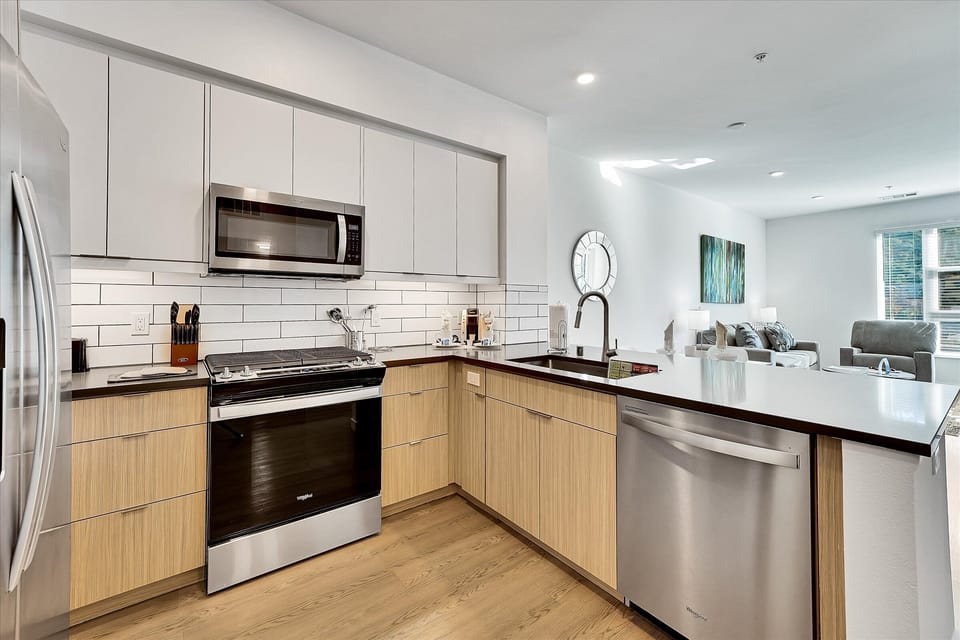 Mission Valley San Diego San Diego 1 Bedroom Kitchen