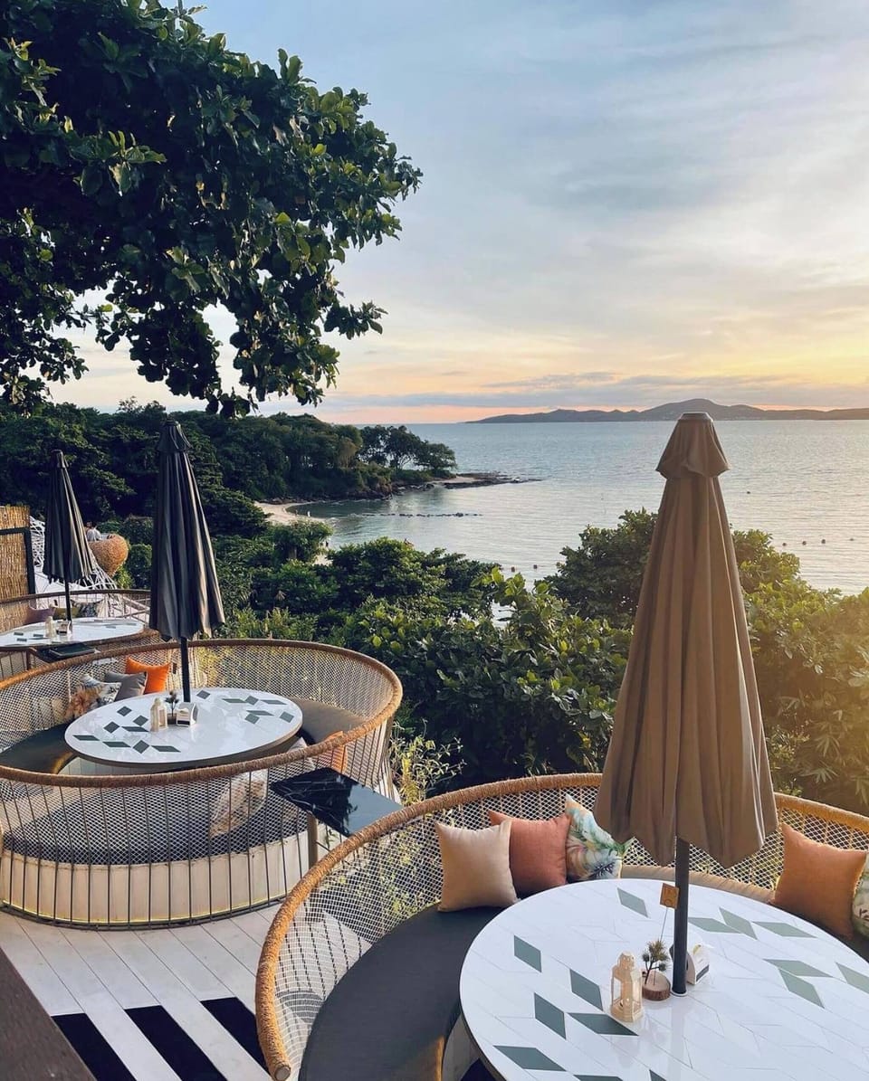 Apartment, 1 Bedroom, Accessible, Smoking | Outdoor dining