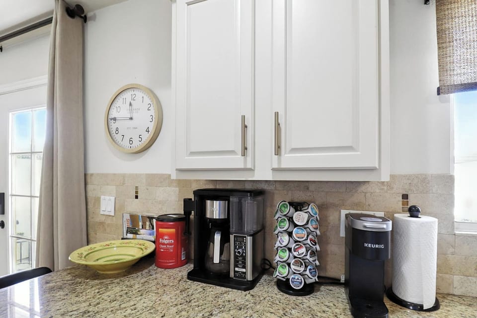 Free coffee K-cups & traditional, tea