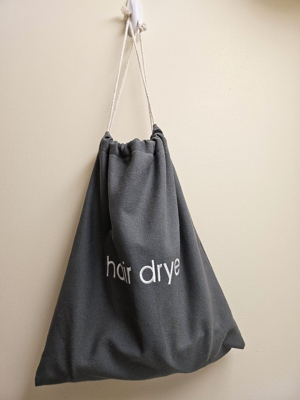 Standard Single Room, 1 King Bed | Individually decorated, individually furnished, desk, soundproofing