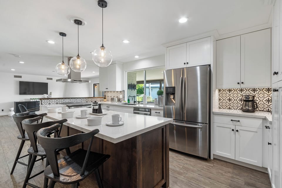Fully equipped with stainless steel appliances