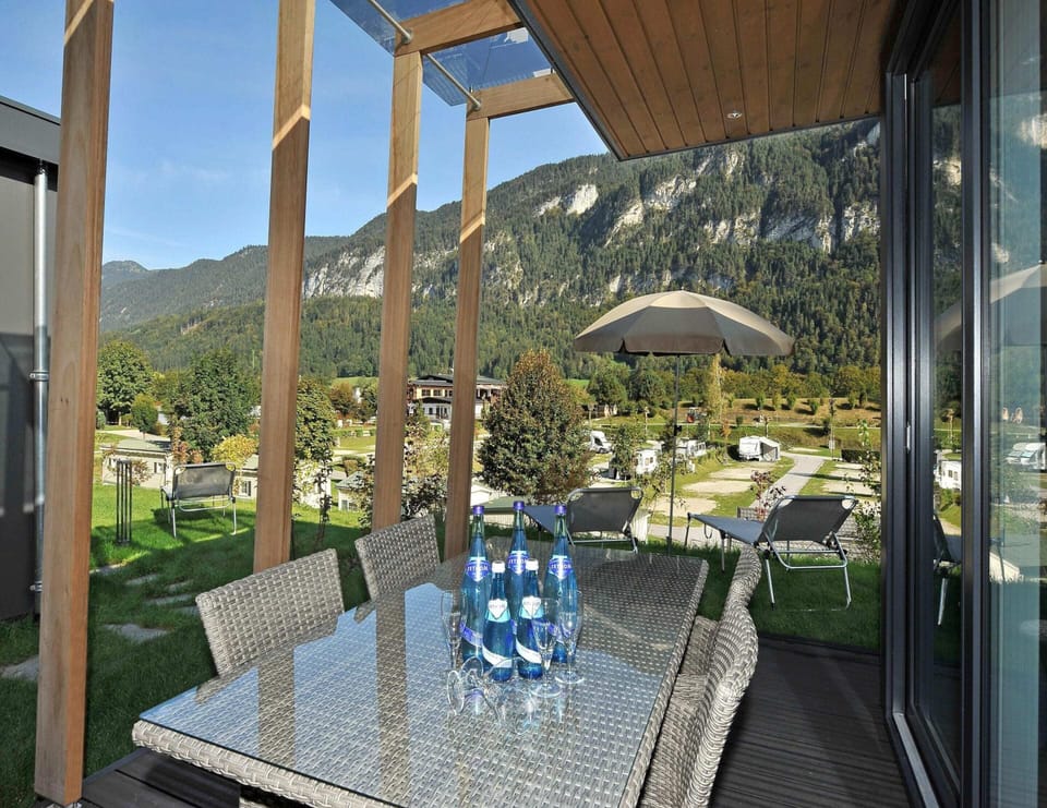 Mobile Home | Balcony