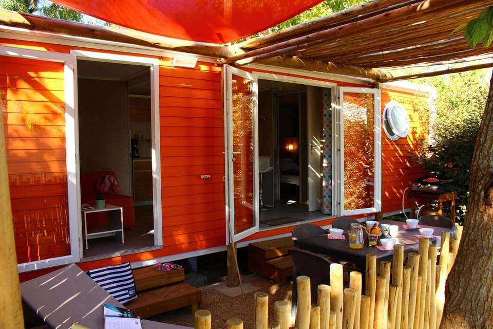 Mobile Home | Balcony