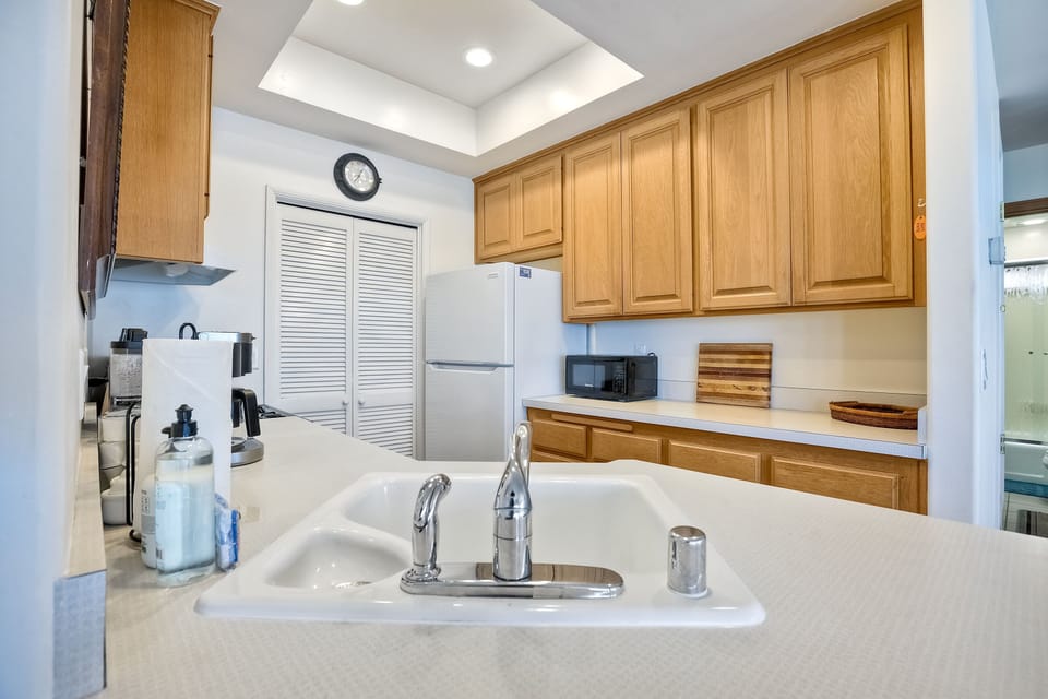 Fully stocked kitchen in the lower unit