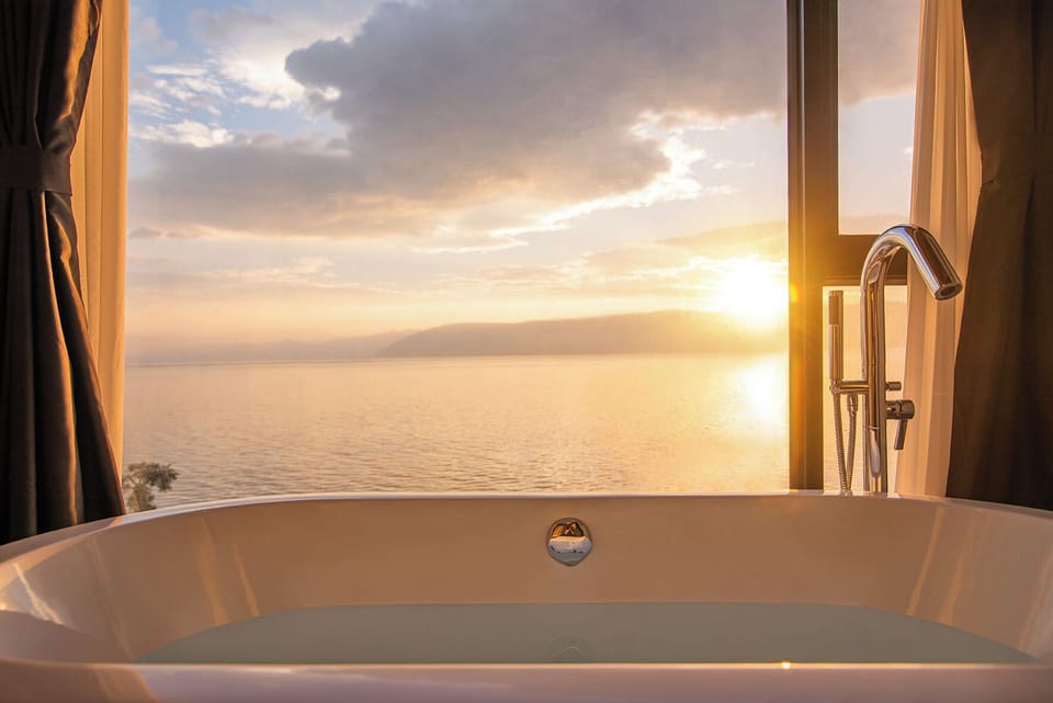 Deluxe Double Room | Bathroom