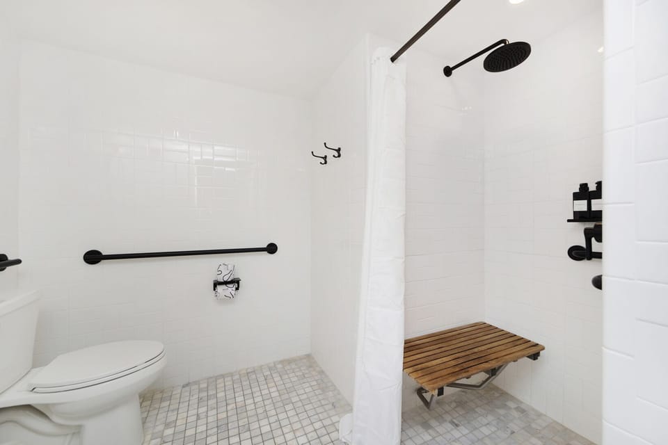 Standard Room, 1 Queen Bed, Private Bathroom (Self check-in) | Bathroom | Shower, free toiletries, hair dryer, towels